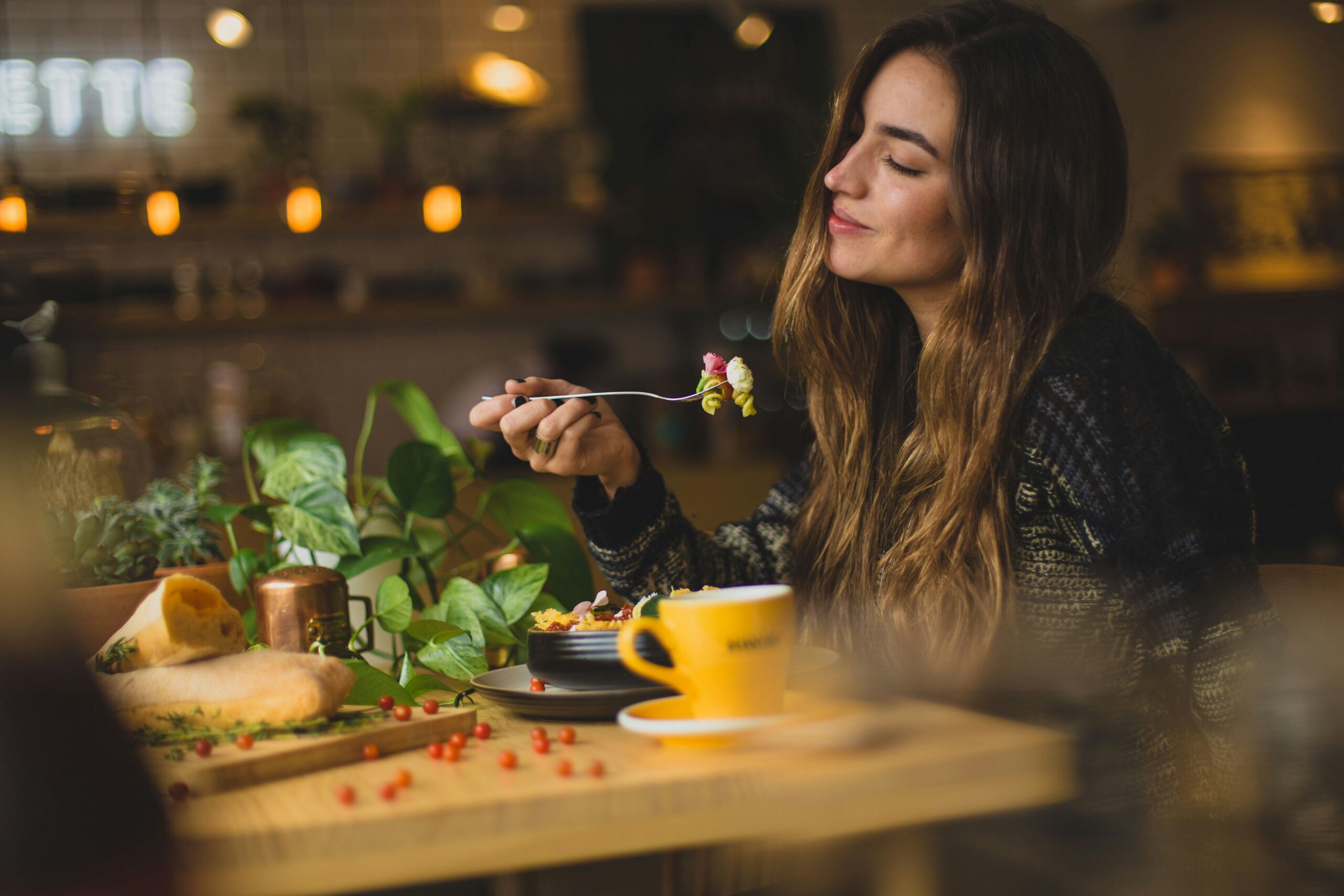 The Power of Mindful Eating: Transforming Your Relationship with Food